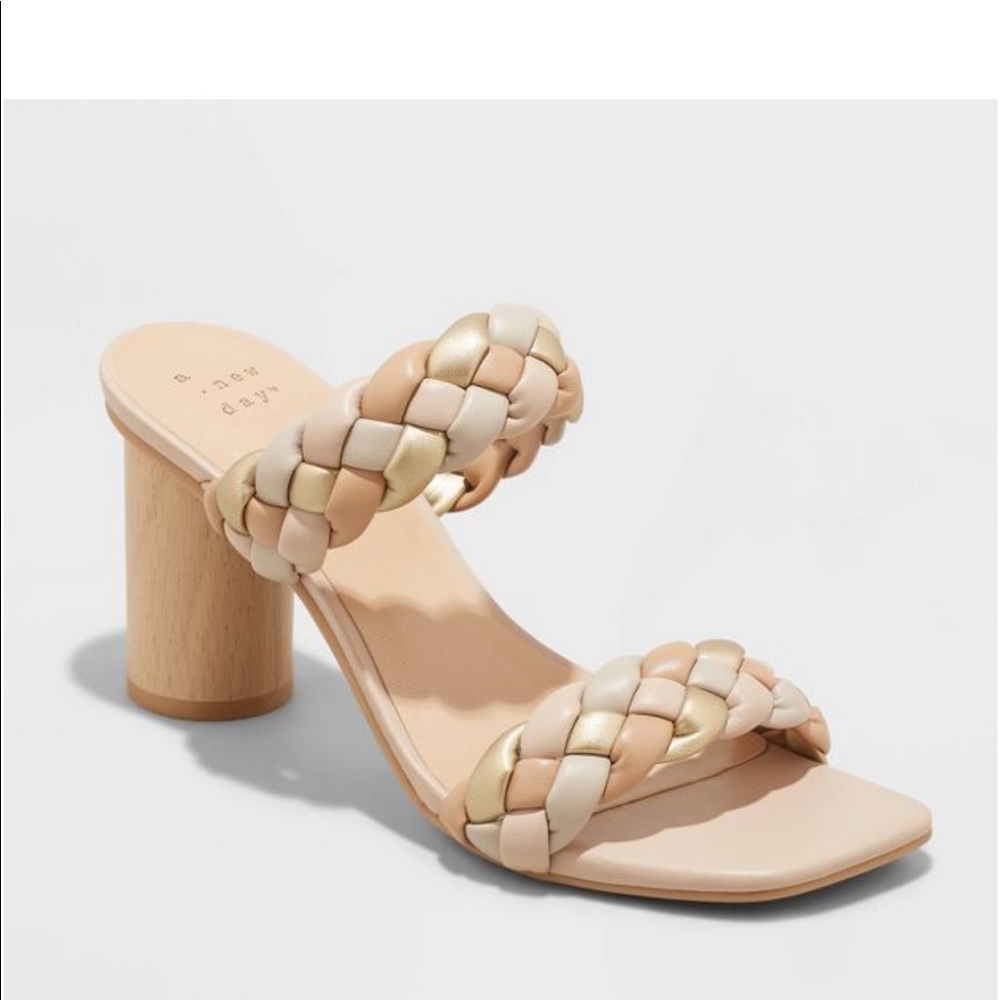 COPY - NWT A New Day Metallic basil Sandals in size 8